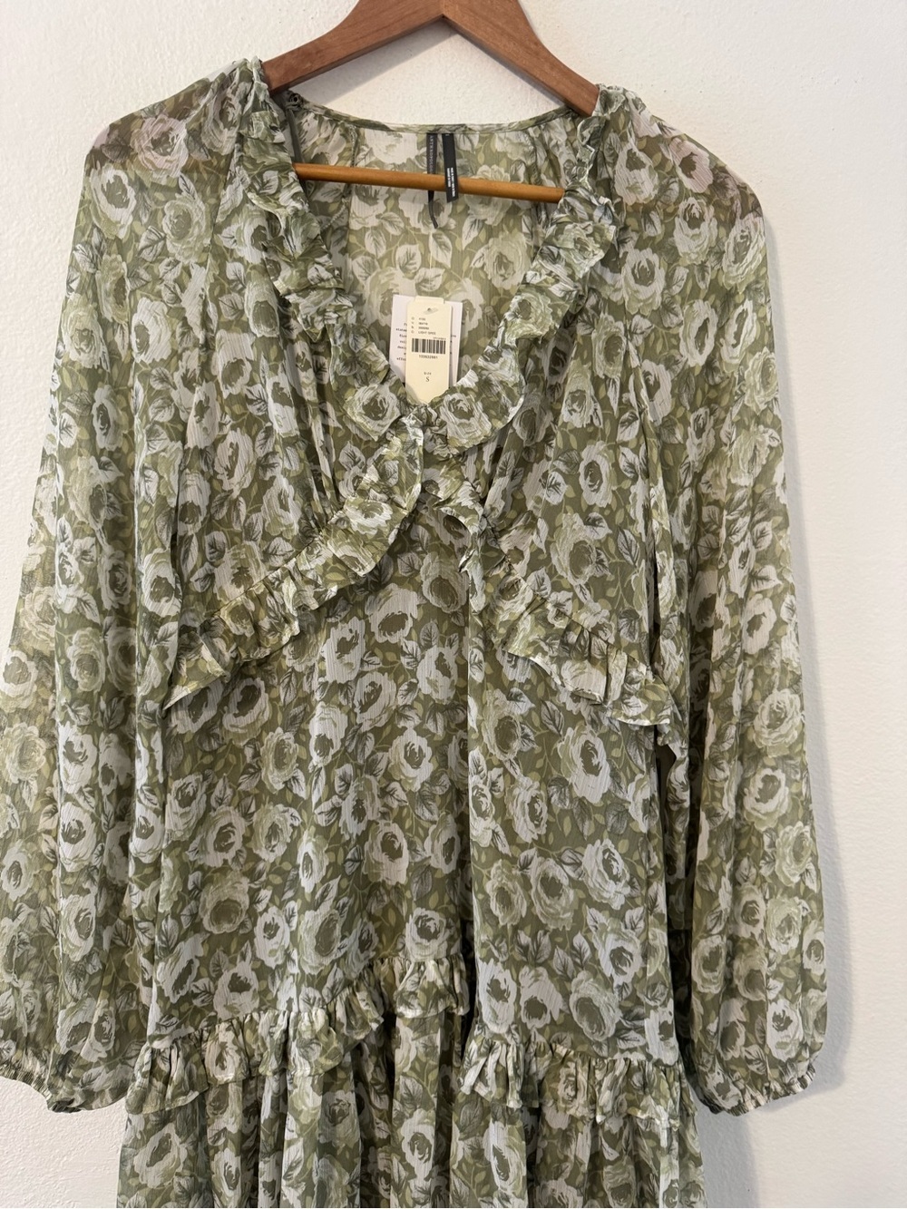 Loverly Grey x Anthropologie Puff-Sleeve Ruffle Mini Dress Floral NWT Small - Picture 2 of 11